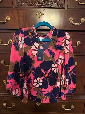 crown & ivy Hot Pink Floral V-Neck Blouse with Navy Accents